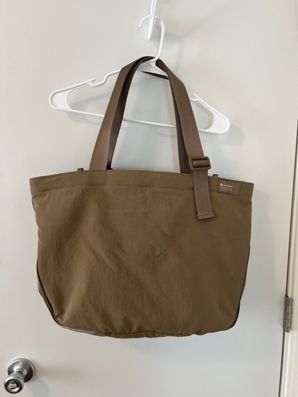 Lululemon Clean Lines Tote Bag